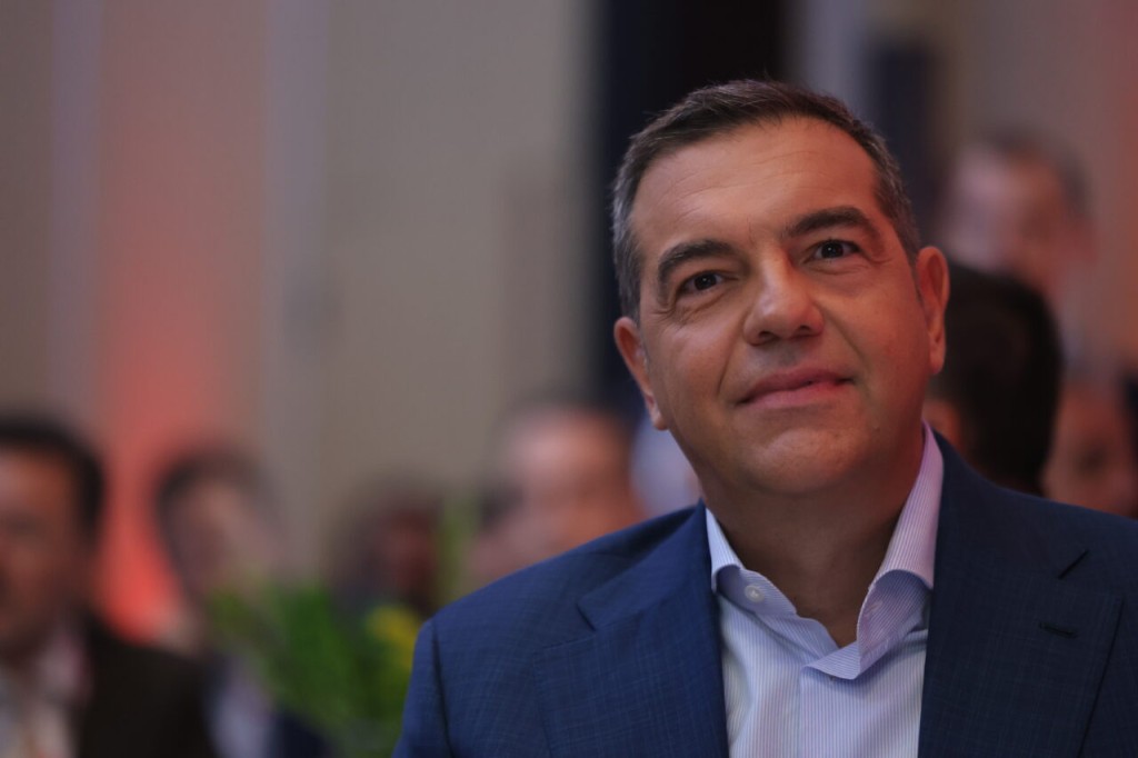 Αλέξης Τσίπρας: Κάτι μας θυμίζει ο τίτλος του βιβλίου του – Στα βιβλιοπωλεία μέχρι τα μέσα Νοεμβρίου