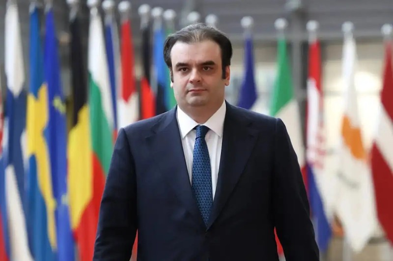 Απίστευτος Κ.Πιερρακάκης: Από το 1,94% ανάπτυξης επταετίας (2019-2026) έβγαλε «ανάπτυξη 37%»!