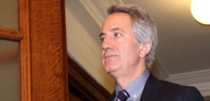 Για «συναλλαγή» Κώστα Σπηλιόπουλου με Κυριάκο Μητσοτάκη κάνουν λόγο στο ΚΙΝΑΛ