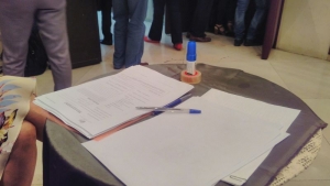 iSyriza και… τραπεζάκι, αλλά ο πήχης χαμηλώνει…
