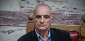 Τα «υστερόγραφα» του Βαρεμένου για τους «πατριώτες»