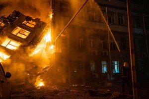 «Κόλαση» στην Μαύρη Θάλασσα: H Ρωσία «έλιωσε» τα λιμάνια της Οδησσού και του Ιζμαήλ