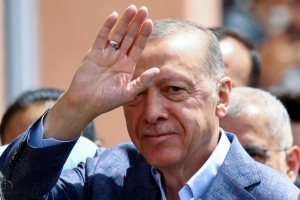 Θρίλερ στην Τουρκία: Πέφτει το προβάδισμα Ερντογάν, ενσωματώνονται οι μεγάλες πόλεις