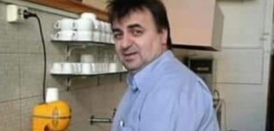 O καφετζής του Αγρινίου ξαναχτυπά με νέα viral ανάρτηση: «Κύριοι διαχειριστές του κυρίου κράτους»
