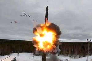 Οι πύραυλοι RS-26 Oreshnik εγκαταστάθηκαν στη ανατολική Λευκορωσία και σε 5′ κτυπούν Βερολίνο»!