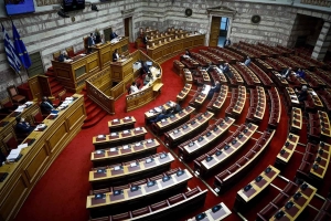 Τραγωδία στα Τέμπη: Ψηφίζουν τα μέτρα στήριξης ΣΥΡΙΖΑ, ΠΑΣΟΚ και Ελληνική Λύση