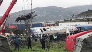 Θ.Ελευθεριάδης για έγκλημα στα Τέμπη: «Οι πολιτικοί ευθύνονται για τον θάνατο των συγγενών μας» (βίντεο)