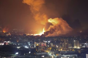 Ισοπεδώθηκε το ισραηλινό υπουργείο Άμυνας από ιρανικό πύραυλο! – Τελ Αβίβ: Το Ιράν θα πληρώσει αφόρητο τίμημα
