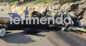 Σύγκρουση ελικοπτέρων στην Ψάθα: Νεκροί ένας Έλληνας και ένας Ρουμάνος, δύο διασωθέντες – Η ανακοίνωση της Πυροσβεστικής (βίντεο απο την στιγμή της σύγκρουσης)