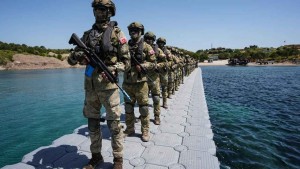 Αποβατική άσκηση από την Τουρκία και σχέδιο νόμου για ΑΟΖ 200 ν.μ. δείχνουν προς «θερμό» επεισόδιο στο Αιγαίο