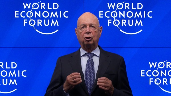 WEF: «Η Δημοκρατία βρίσκεται σε παρακμή – Πρέπει να αντικατασταθεί – Έρχονται παγκόσμια γεγονότα σοκ»